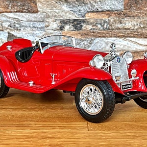 Alfa Romeo 8C 2300 Spider Touring 1932, Model Car, Diecast car, 1/18 scale model car, vintage model car , car model, die cast car, 30s, Alfa