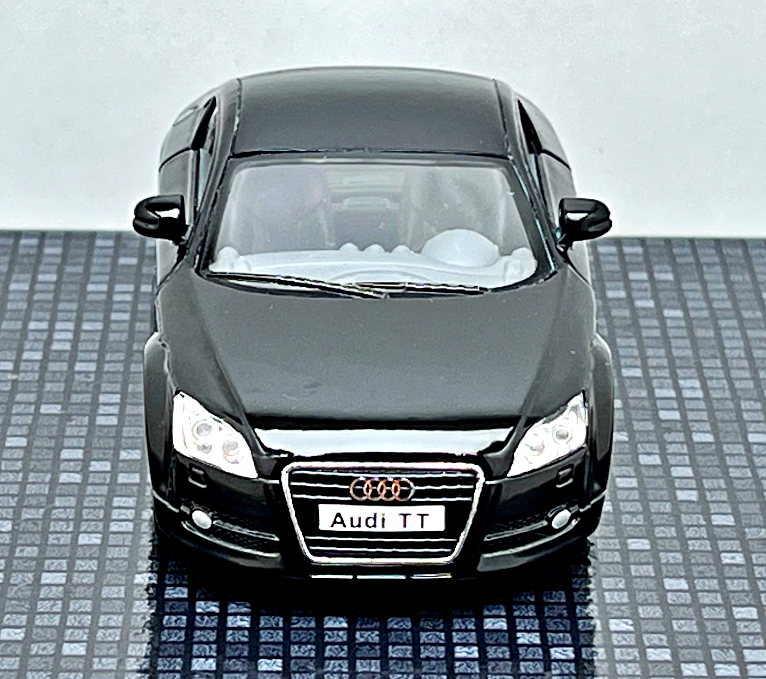 Audi TT ブラック ミニカー　1/18 Audi TT Coupe 2008 | Model Car | 1/32 Diecast Car | 1:32 Scale