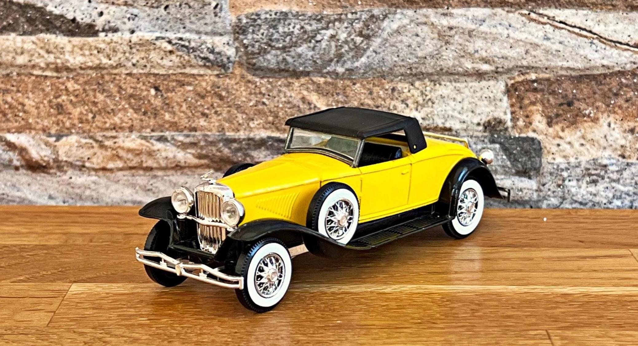 Dusenberg J Spider , Vintage Model Car, Vintage Diecast Car, 1/43