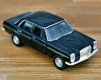 メルセデスベンツ 220 1969 | モデルカー | ダイキャストカー | 1/38
