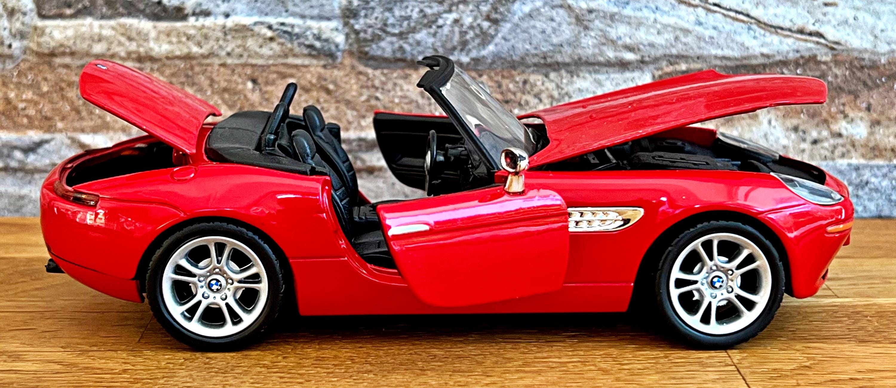 BMW Z8 | Model Car | Diecast Car | 1/24 Scale Model Car | BMW Die