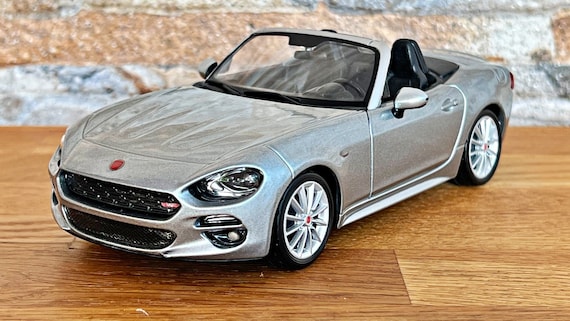 Fiat 124 Spider Model Car Scale 1 24 Diecast Car 1 24 Diecast Collectible Item Fiat 124 Diecast Car Model Etsy Canada