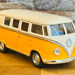 Volkswagen Classical Bus 1962, 1/32 diecast car, 1/32 scale model car, Diecast model bus, car model metal, Volkswagen diecast bus, VW bus