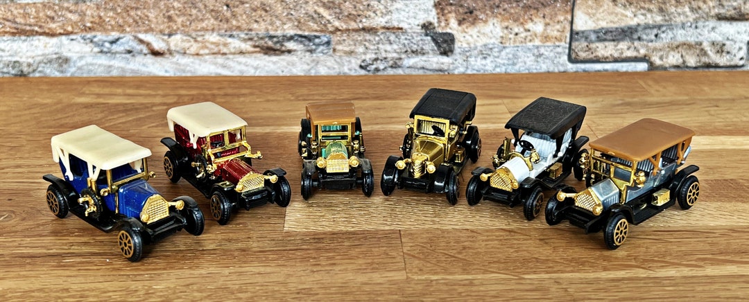 Superbe Lot De Voitures Miniatures Anciennes – Pour Collection Ou Pièces Détachées