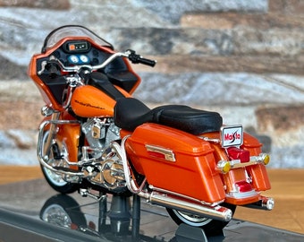 Modell Harley-Davidson – 2002 FLTR Road Glide – 1:18