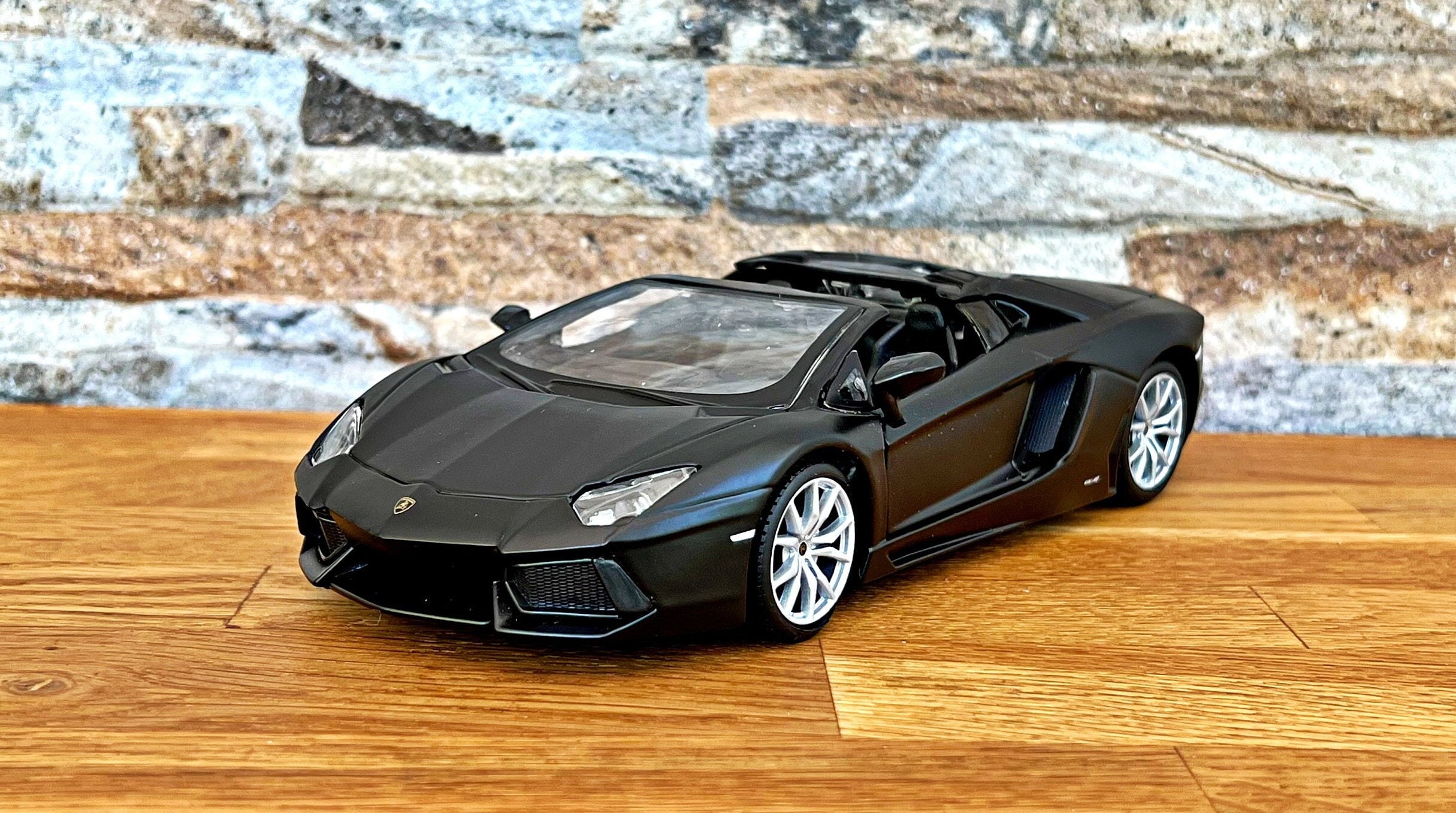 ミニカー Lamborghini Aventador LP700-4 Roadster Lamborghini Aventador LP 700-4 Roadster | Model Car | Diecast Car