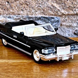 Cadillac Eldorado 1976 | Diecast car | Model car | 1/43 scale model car | Die cast model | Collection item | Die cast car | Cadillac | 70s