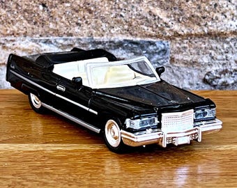 Cadillac Eldorado 1976 | Diecast car | Model car | 1/43 scale model car | Die cast model | Collection item | Die cast car | Cadillac | 70s
