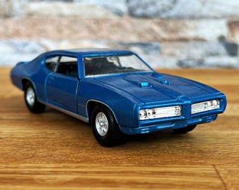 Pontiac gros 1969 juge 1/18 autoworl édition limitée 1/1002 - Collection