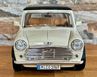 Mini Cooper 1969 | 1/18 Diecast Model Car | 1/18 Scale Model Car