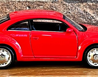 Volkswagen New Beetle 2012 | Model Car | 1/34 Diecast Car | 1:34