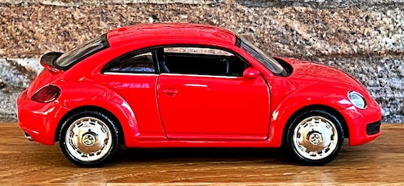 Volkswagen New Beetle 2012 | Model Car | 1/34 Diecast Car | 1:34