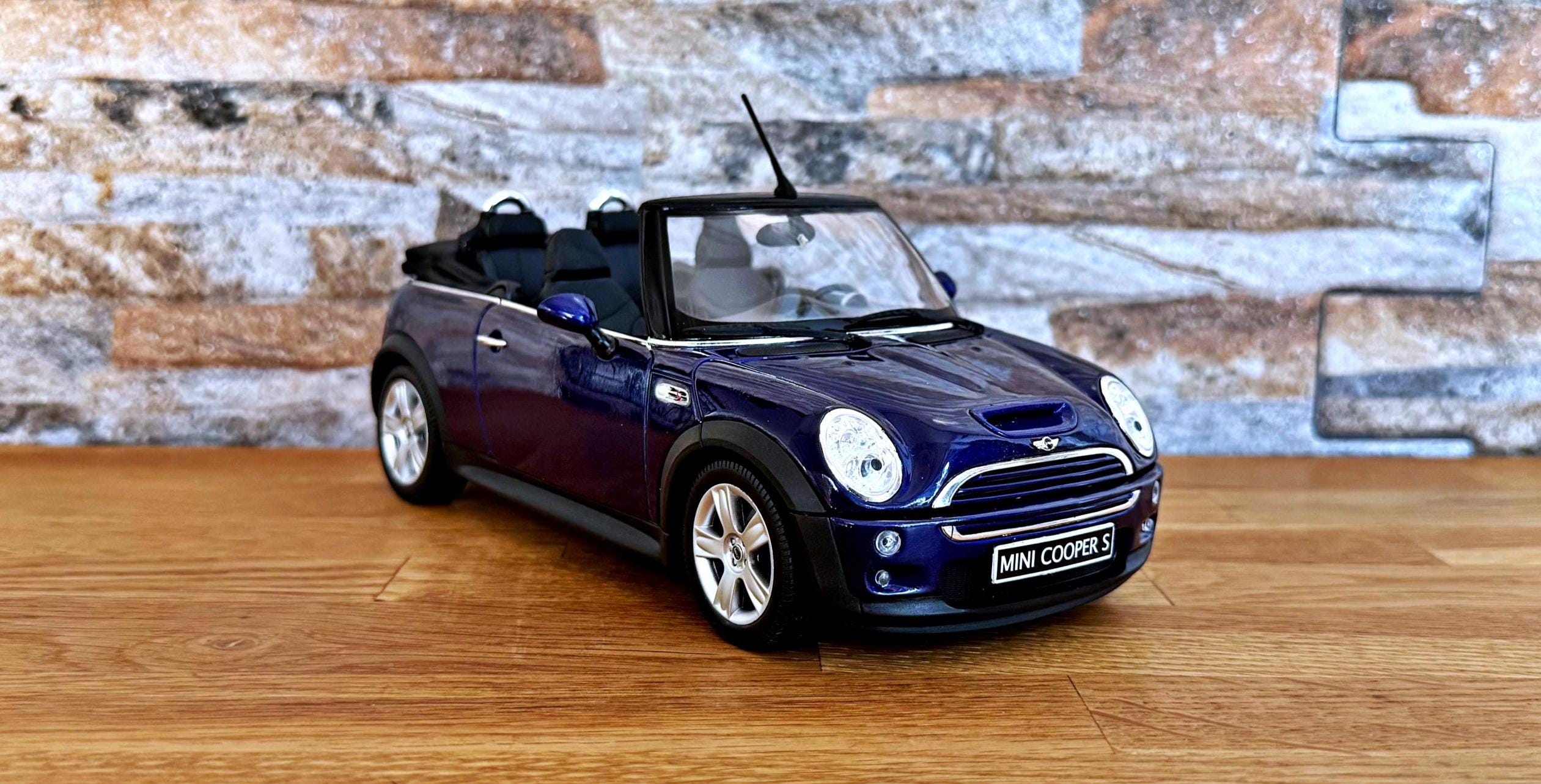 Mini Cooper S Cabrio | 1/18 Diecast Model Car | 1/18 Scale Model