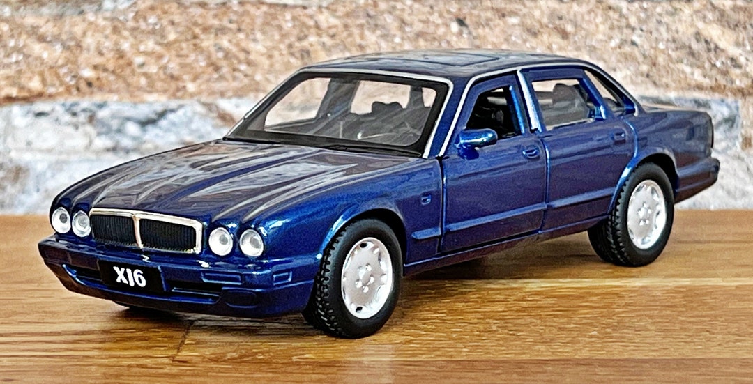 Jaguar XJ6 Model Car Car Model Metal Diecast Model Car Scale Model jaguar-xj6-model-car-car-model-metal-diecast-model-car-scale-model