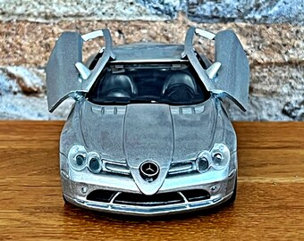 Mercedes Benz SLR Mclaren , Model Car, Scale 1/32, 1/32 Diecast