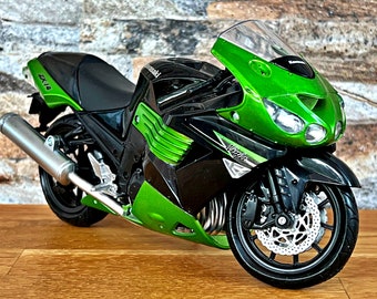 Kawasaki ZX 14 2011 , scale 1/12 Diecast motorcycle, 1/12 die cast, model motorcycle, Kawasaki Diecast Motorcycle Kawasaki ZX 14 2011 , scale 1/12 Diecast motorcycle, 1/12 die cast, model motorcycle, Kawasaki Diecast Motorcycle