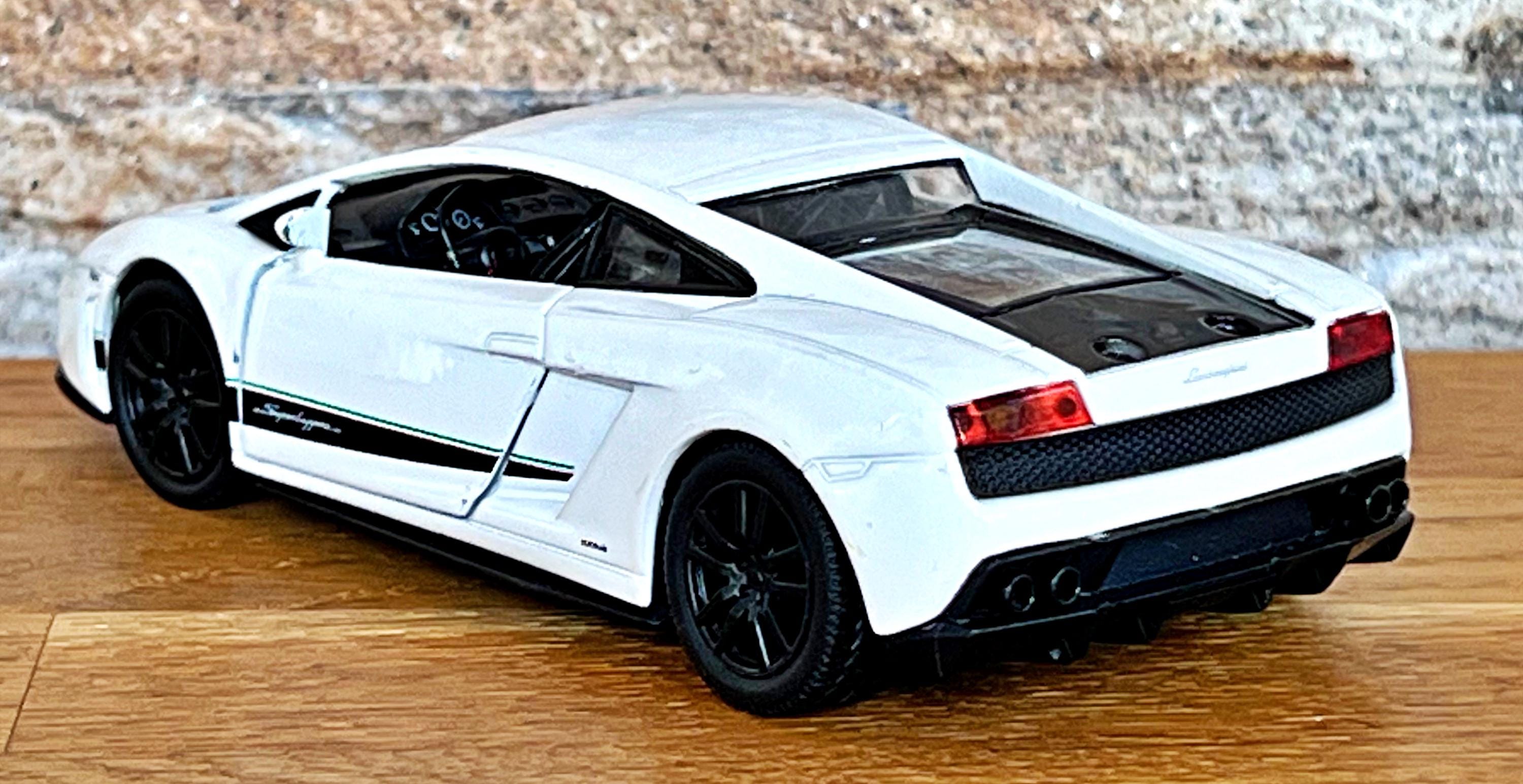 Lamborghini Gallardo LP 570-4 Superleggera | 1/34 Scale Model Car