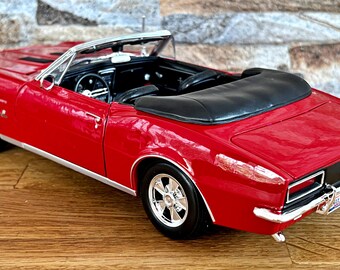 シボレー カマロ SS 396 1967 | 1/18スケール モデルカー | ダイ