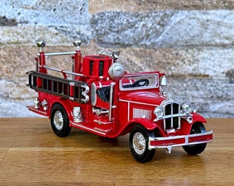 1932 Ford AA Open Cab Fire Engine , Vintage model car, Diecast car model , die cast car collection item, 30's Ford, Fire Trucks Collection