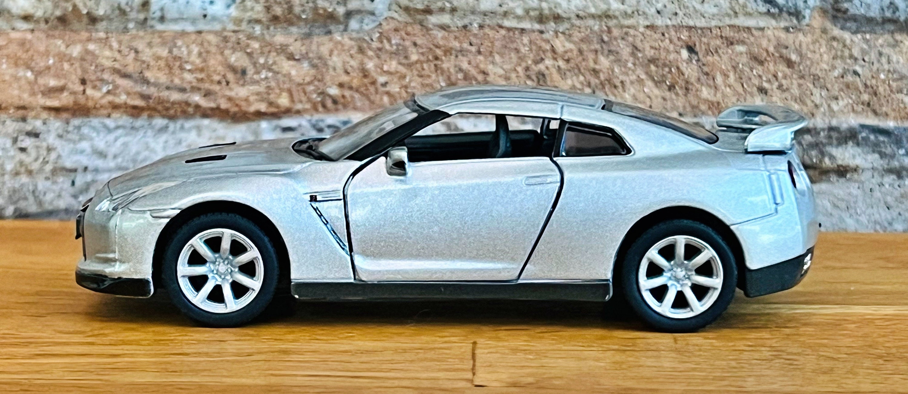 Nissan GT-R R35 2009 | Model Car | Diecast Car | 1/36 Scale Model Car ...