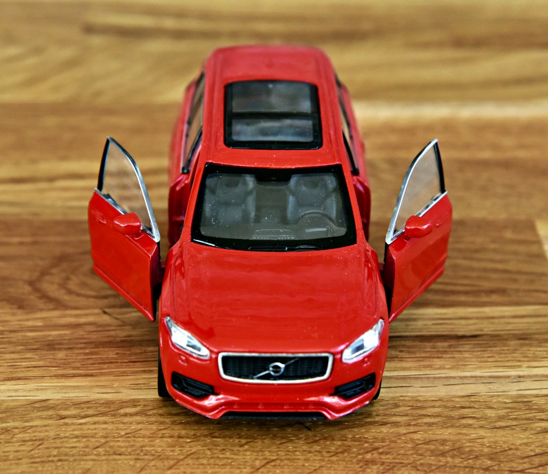 ディーラー特注　volvo s90 1/43 モデルカー 514Y86SSR6L._AC_SY200_QL15_.jpg