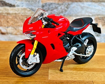 Ducati Super Sport S, Model motorcycle, diecast motorcycle, 1/18 die cast, Diecast model motorcycle, Ducati motorcycle model