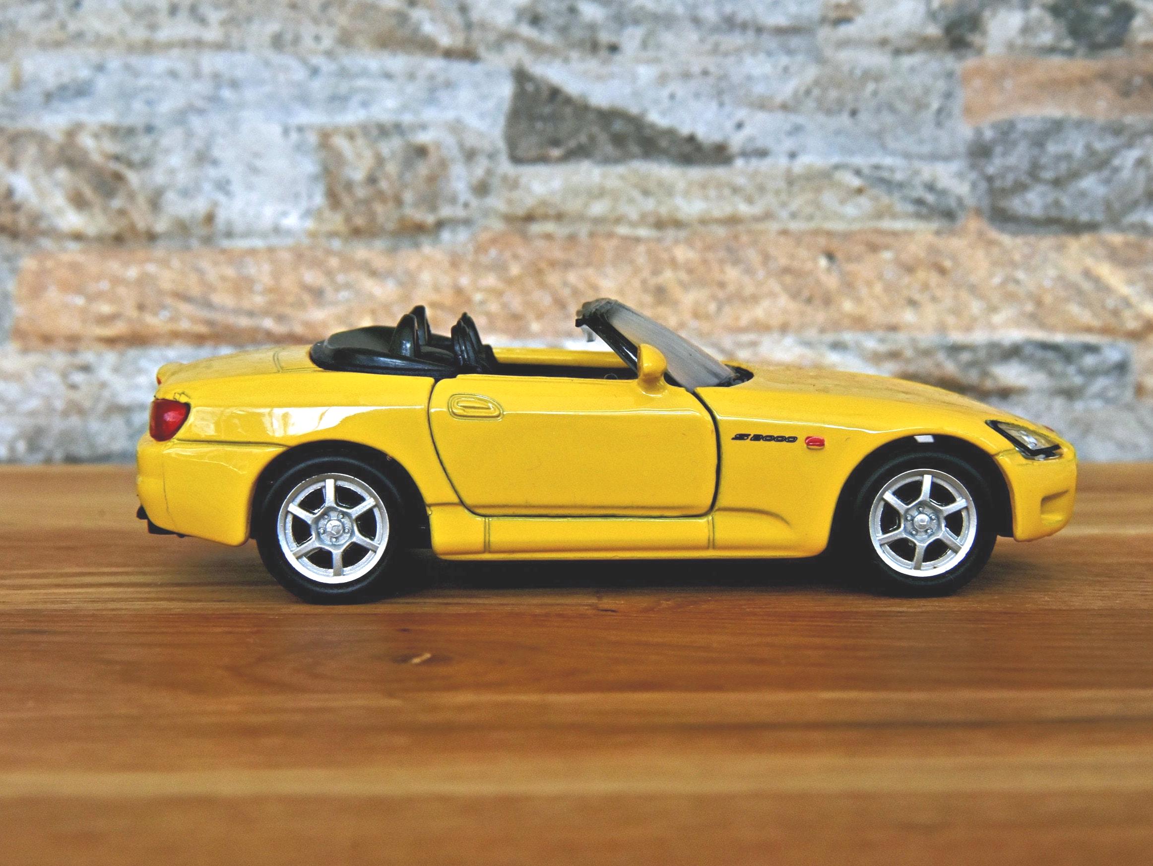 エ*ル様 HONDA S2000 AUTOart イエロー il_fullxfull.6960726172_paay.jpg