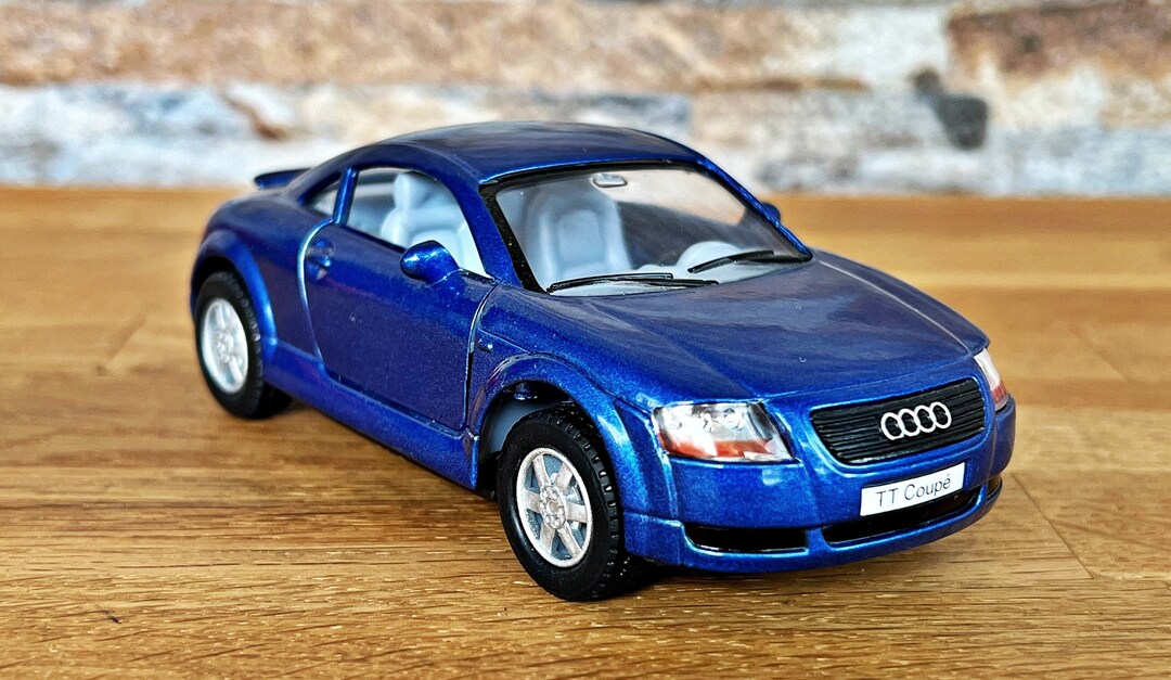 Audi TT Coupe Model Car 1/32 Diecast Car 1/32 Scale Model Car Die Cast Car Collection Item Car