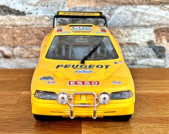 ミニカー ixo models Peugeot 405 T16 #206 Peugeot 405 Turbo 16 Raid | Vintage Model Car | Scale 1/24 Diecast