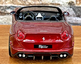 Ferrari California T , 1/32 Diecast Car, 1/32 Scale Model Car