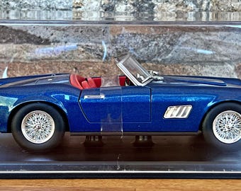 Ferrari 250 California 1957 | 1/24 Scale Model Car | Vintage Model