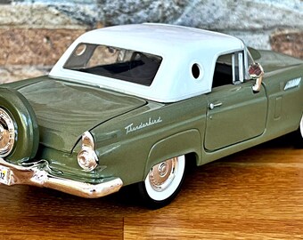 フォード サンダーバード 1956 | 1/24スケール ダイキャストカー