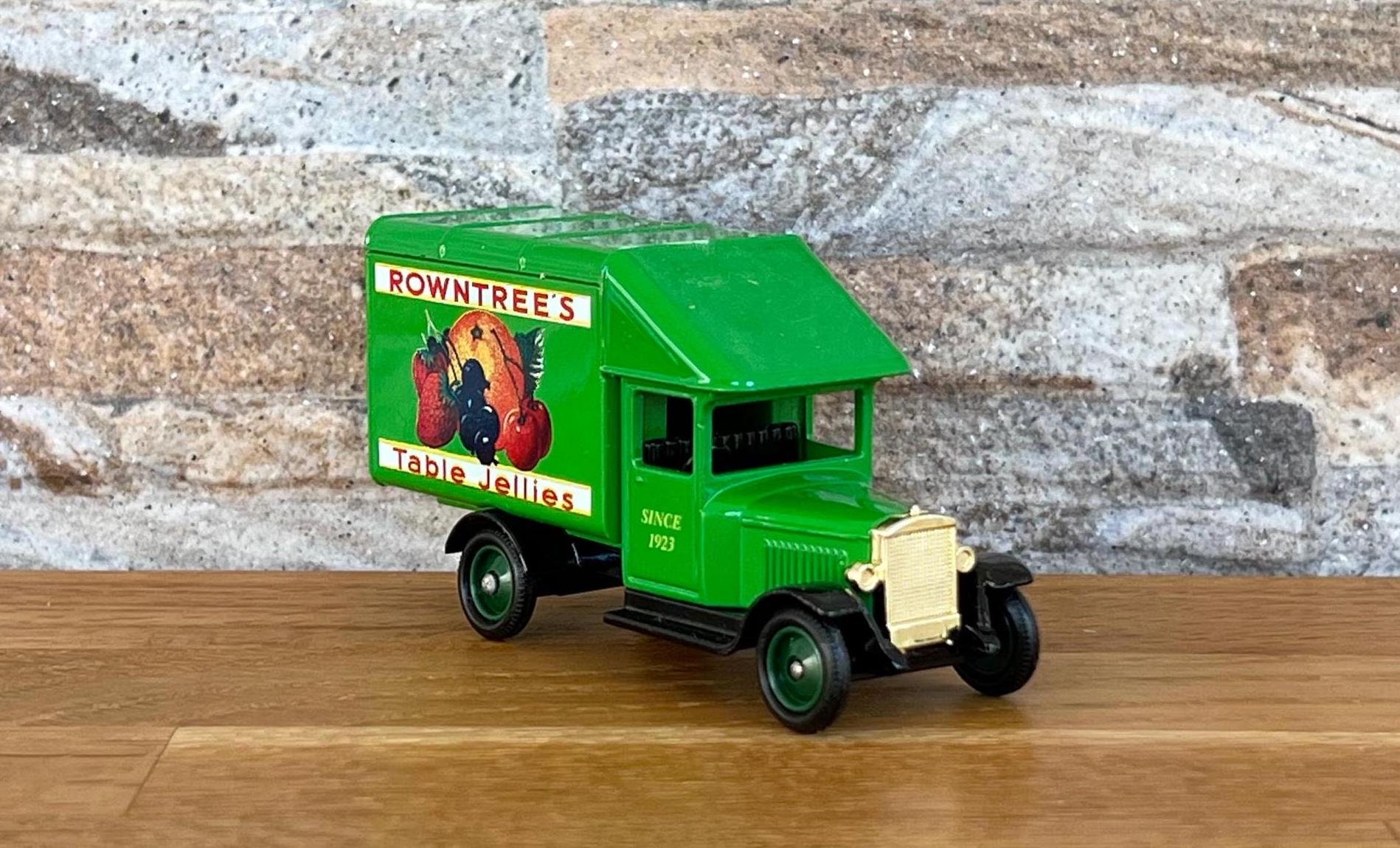 1930's Morris Van, Vintage diecast truck, scale model truck, old classic truck, Die cast Collection item