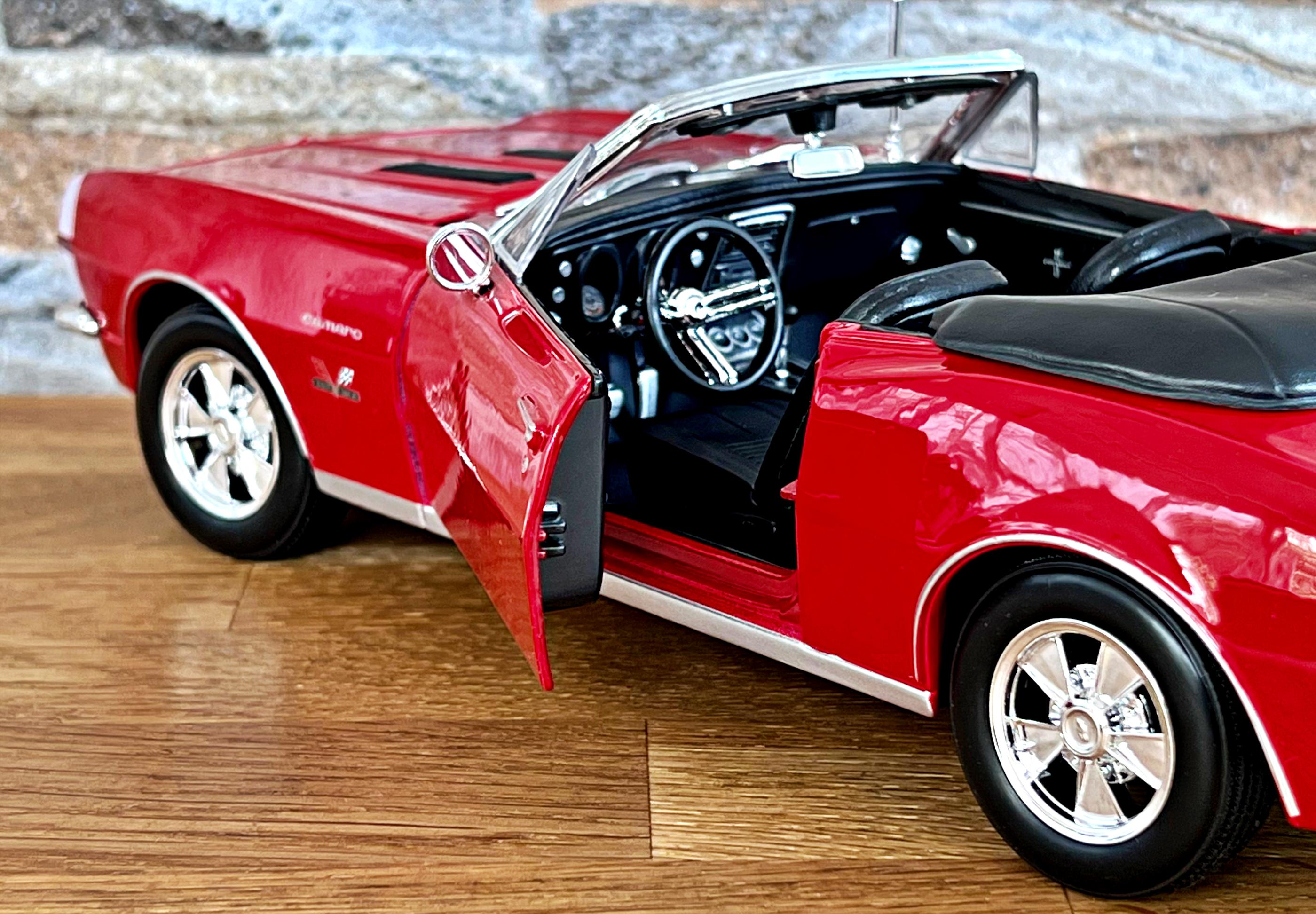 シボレー カマロ SS 396 1967 | 1/18スケール モデルカー | ダイ
