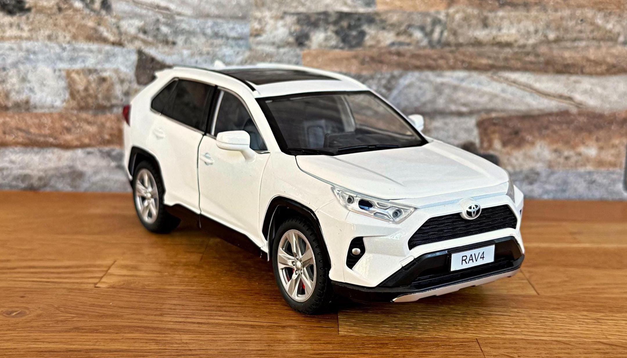 トヨタ RAV4 ミニカー ディスプレイモデル Toyota RAV4 | 1/24 Scale Model Car | Diecast Car Model | Toyota