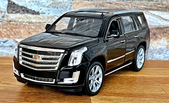 Cadillac Escalade 2017 | Model Car | 1/24 Diecast Car | 1/24 Scale