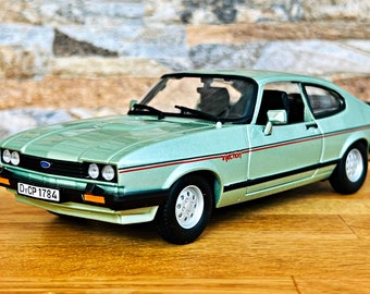 Ford Capri 1982 | model car | scale 1/24 diecast car | 1/24 diecast collectible item | Ford Diecast