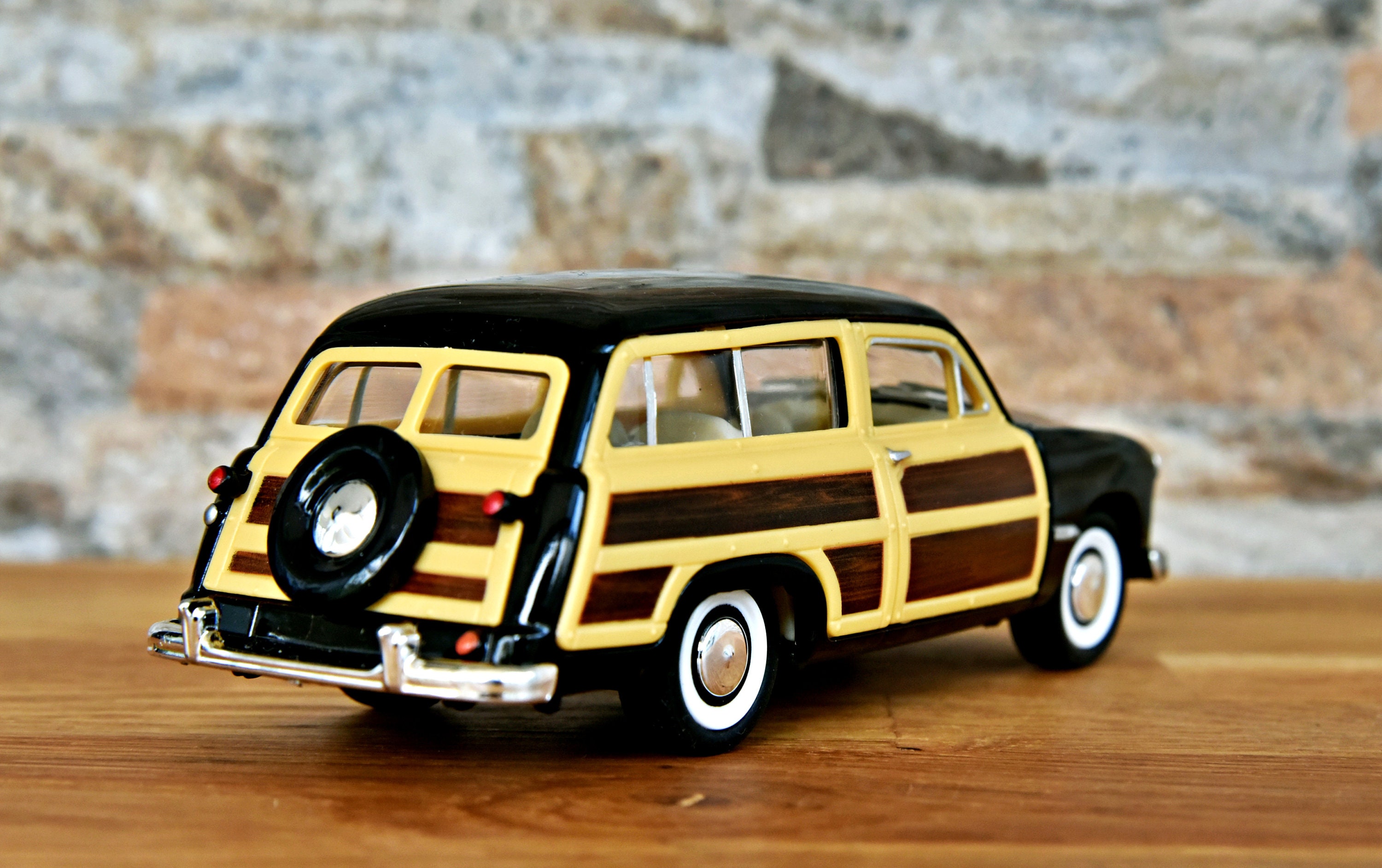 Ford Woody Wagon 1949| Model Car | 1/40 Diecast Car | 1/40 Scale