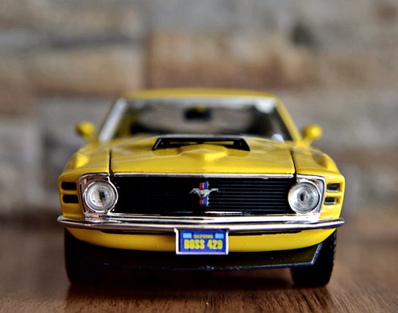 1970 Ford Mustang Boss 429 | Vintage Model Car | 1:24 Diecast Car