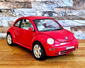 Durago 1:18 Volkswagen New Beetle (1998) | Made in Italy Diecast