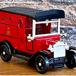 1922 Ford Model T, Vintage diecast truck, Vintage model car, scale model truck , Die cast Collection item , Royal Mail , British Post Office