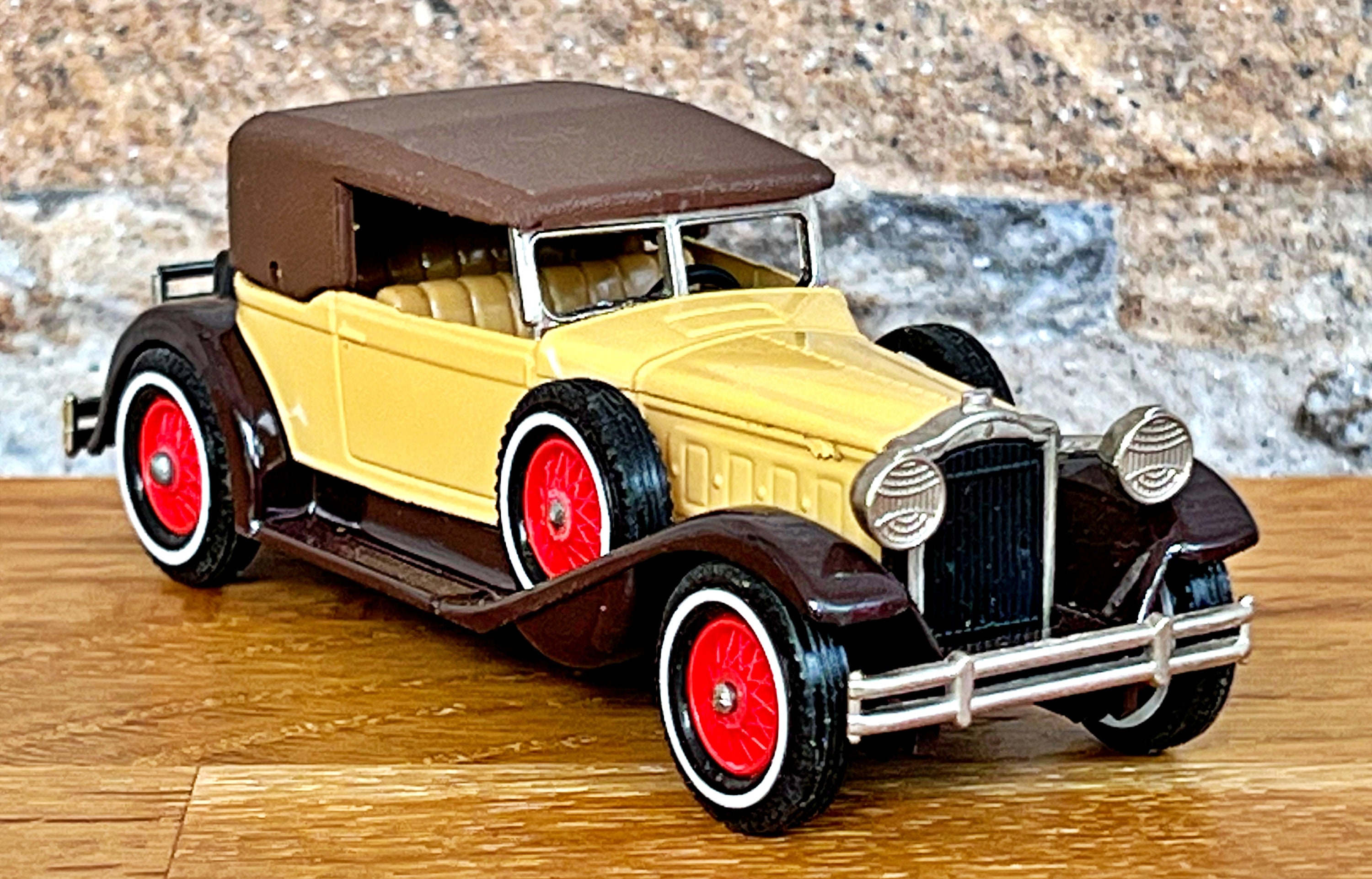 ミニカー 1912 PACKARD VICTORIA A 1912 Packard Victoria Model