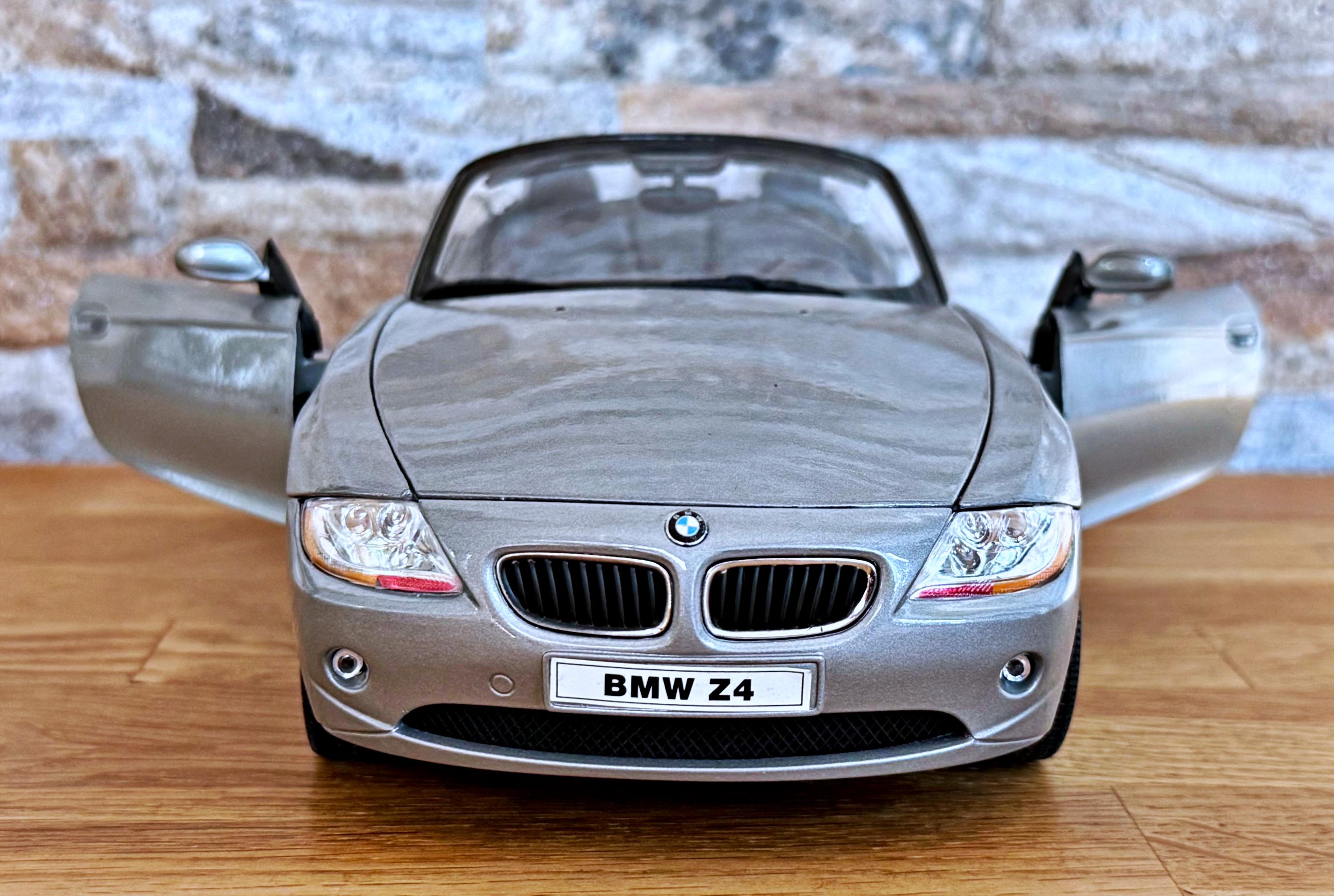BMW Z4 | 1/18 Scale Model Car | Diecast Car | BMW 1/18 Scale