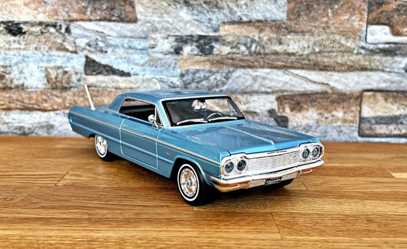 Chevrolet Impala SS 1964 | Vintage Model Car | Diecast Car