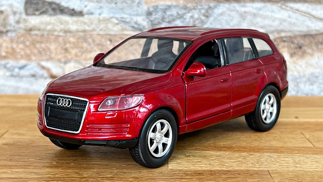 Audi Q7, Model Car, Scale 1/32 Die Cast Car, 1/32 Diecast Collection