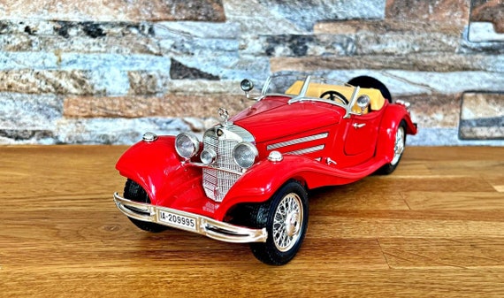Mercedes Benz 500 K Roadster 1936 | Vintage Model Car | 1/18 Scale