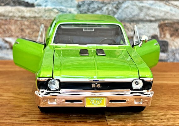 Chevrolet Nova SS 1970, 1/24 Scale Model Car, Diecast Car Model