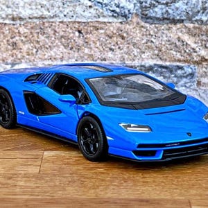 Lamborghini Countach LPI 800-4 , Model Car, Diecast car, 1/38 scale model car, car model , Die cast car , collectible item , Lamborghini