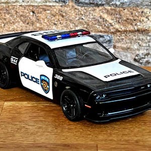 Dodge Challenger SRT Demon 170 / Modello di auto / Auto pressofusa / Modello di auto in scala 1:40 / Articolo da collezione / Modello pressofuso / Dodge Challenger 2023