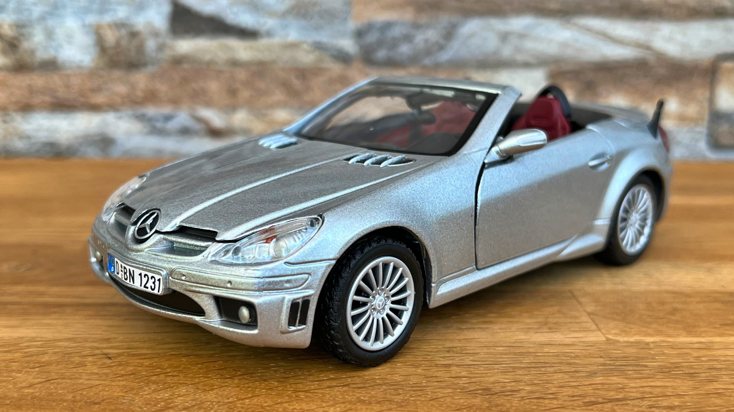 Mercedes Benz SLK 55 Amg Cabriolet | Model Car | Scale 1/24